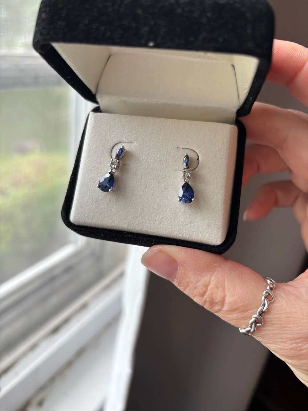 Kay Jewelers Sapphire dangle earrings